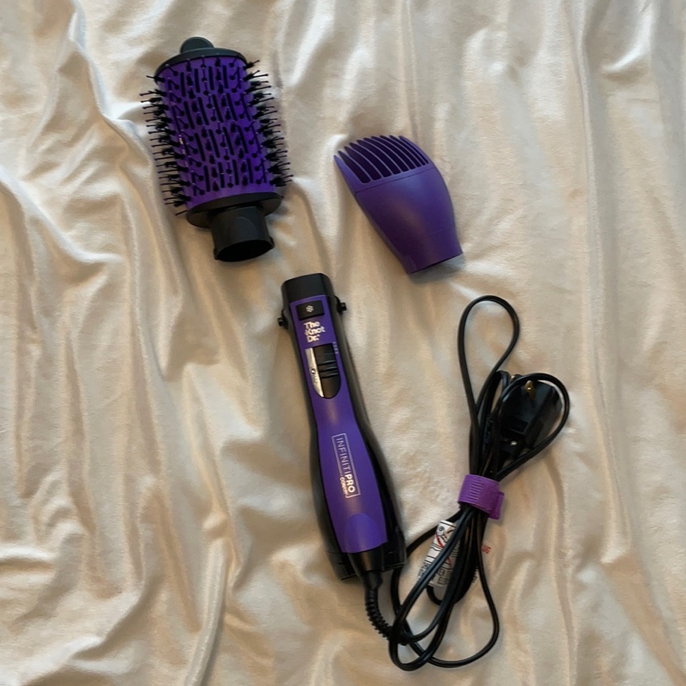 InifinitiPro The Knot Doctor by Conair Dryer Brush